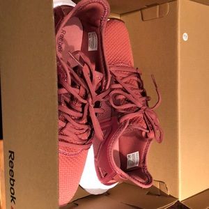 BRAND NEW Reebok Rose Sneakers